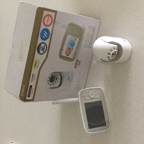 DXR-8 Wireless Digital Video Monitoring System - White - Picture 2 of 6